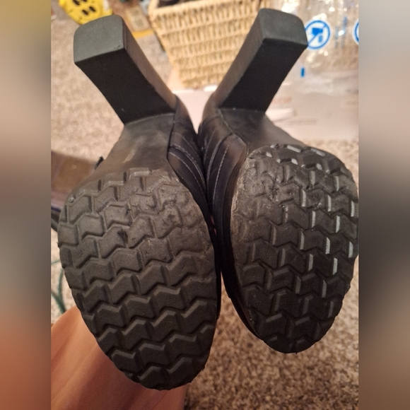 Harley Davidson platform block heeled boots - Picture 3 of 4